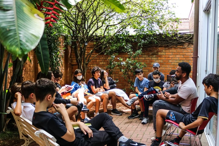 Drogas lícitas e ilícitas: representações, significados e enfrentamento